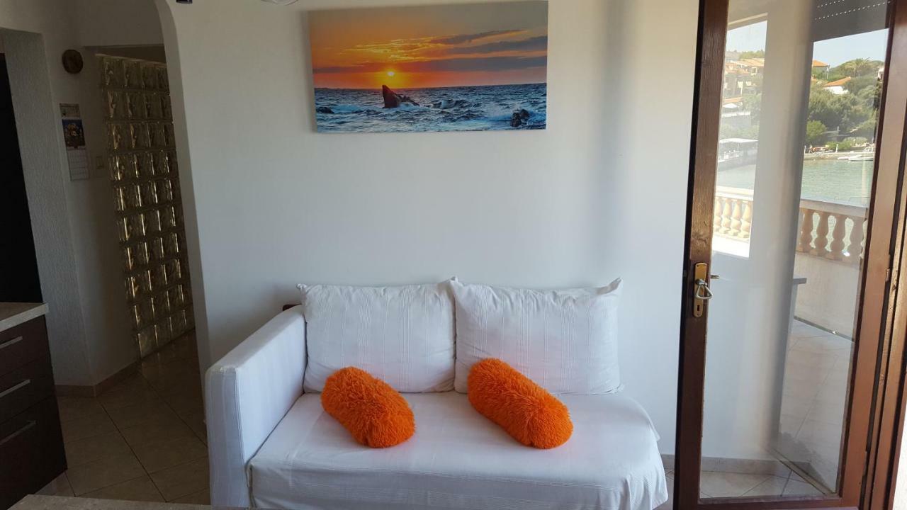 Apartmani Marenda Supetarska Draga Luaran gambar