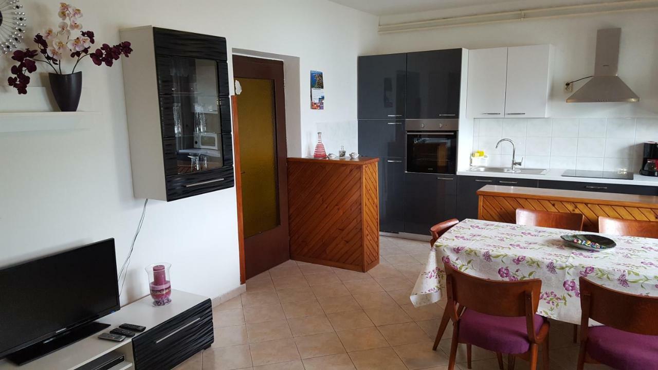 Apartmani Marenda Supetarska Draga Luaran gambar