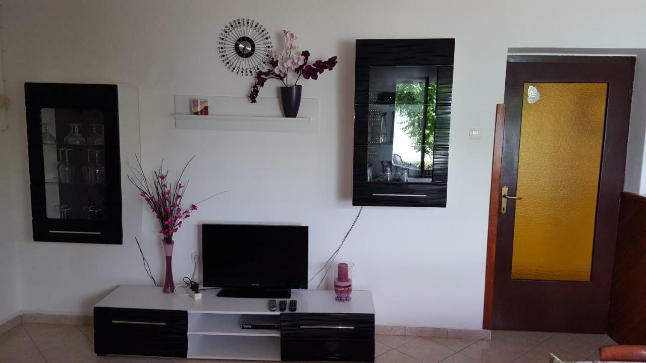 Apartmani Marenda Supetarska Draga Luaran gambar